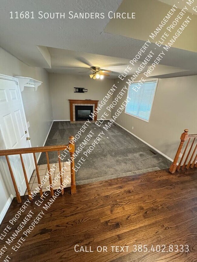 Foto del edificio - 11681 Sanders Cir