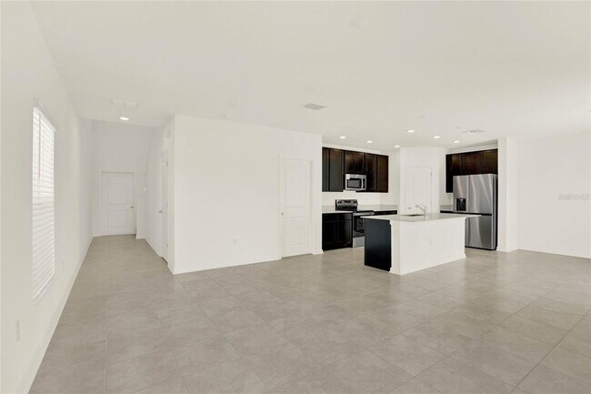 Foto del edificio - 517 Bell Prairie Cir