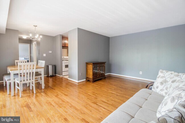 Foto del edificio - 7600 Savannah St