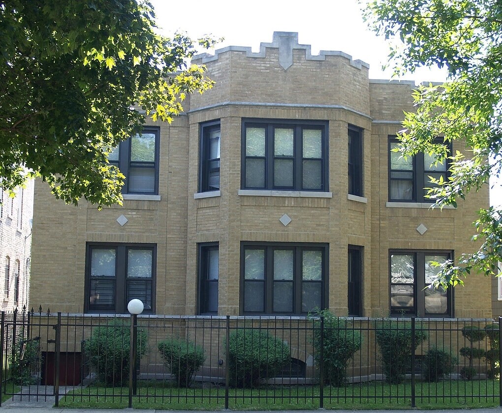Primary Photo - 8015 S Indiana Ave