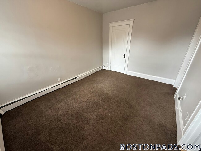Building Photo - 3 Kingsley Terrace