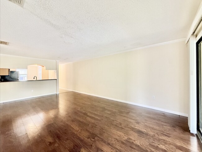 Building Photo - 10155 Sailwinds Blvd S