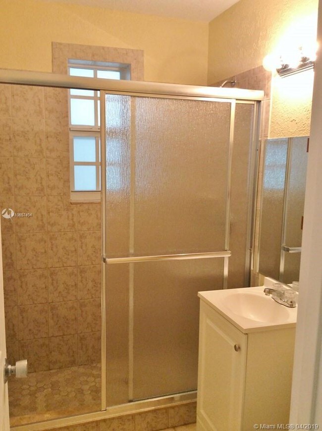 Foto del edificio - 4541 SW 36th St