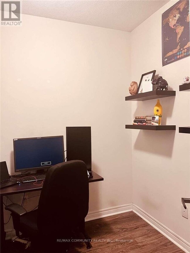 Building Photo - 7325 Markham Rd