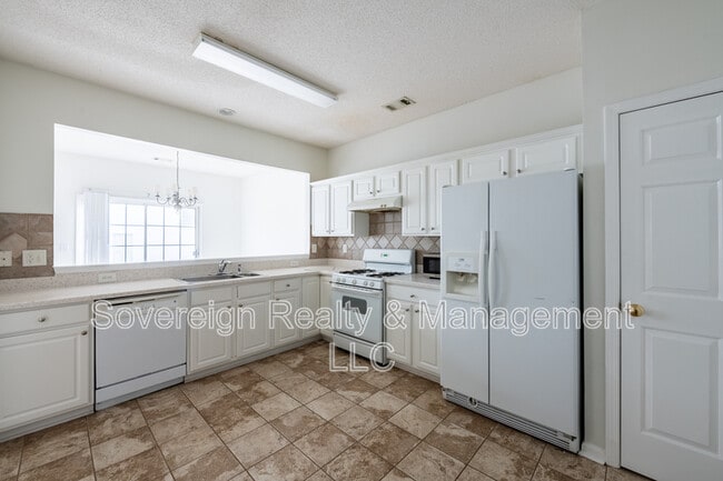 Building Photo - 278 Regent Square