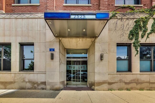 Foto del edificio - 2525 N Sheffield Ave