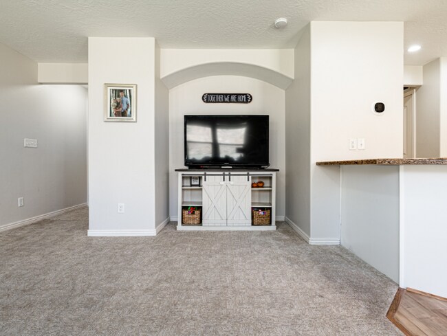 Foto del edificio - 1276 Firefly Dr