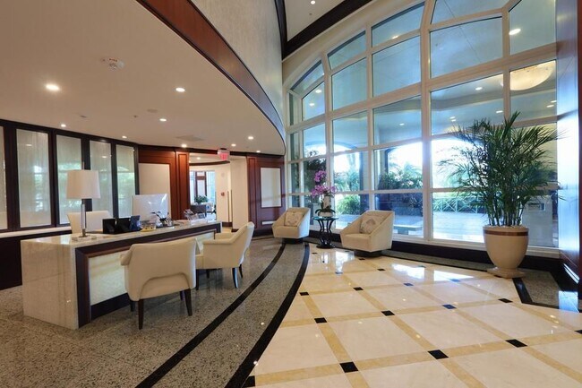 Foto del edificio - 411 N New River Dr E