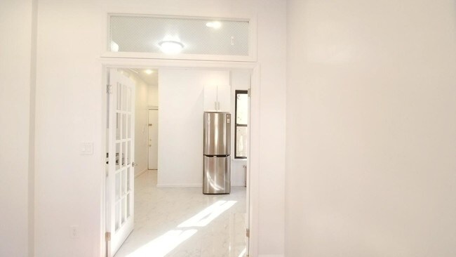 Foto del edificio - 132 N 1st St