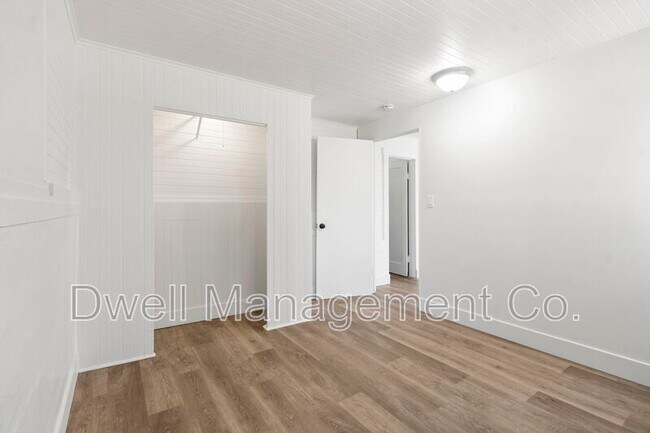 Foto del edificio - 4535 Upland St