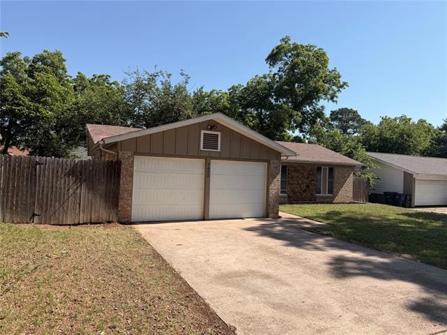 Building Photo - 7425 Van Natta Ln