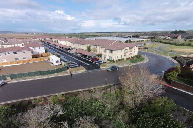 Foto del edificio - Seabreeze Apartment Homes - www.seabreezeapartmentslompoc.com