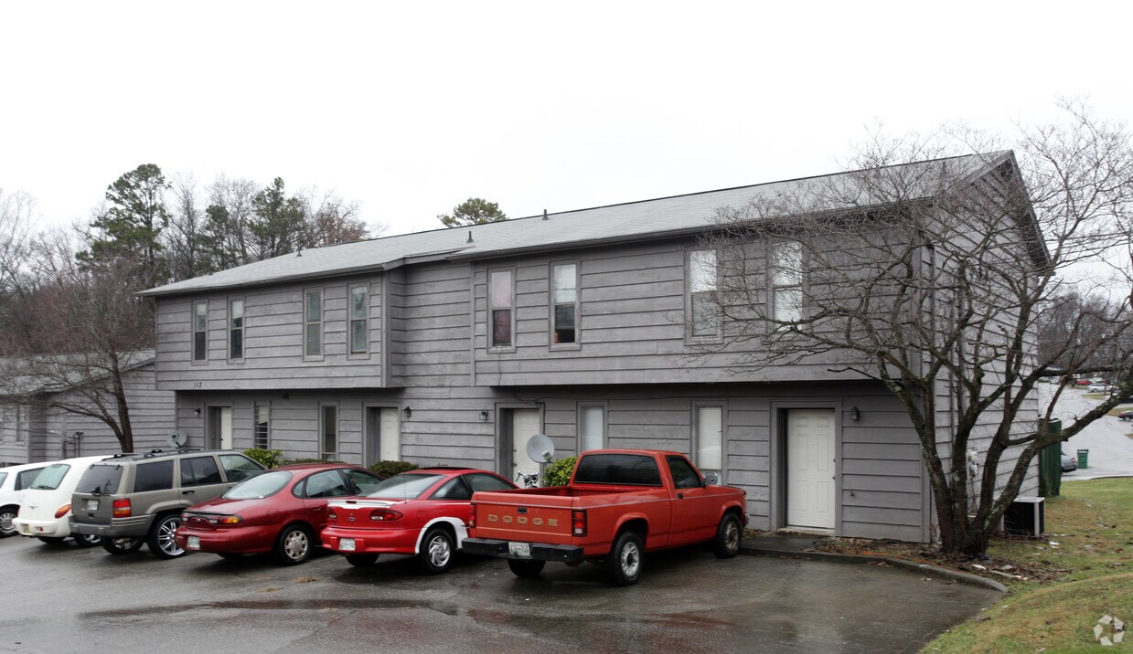 Primary Photo - 112-120 NW Wakefield Rd