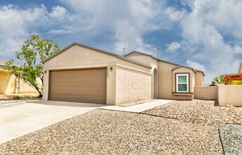 Building Photo - 2160 High Desert Cir NE