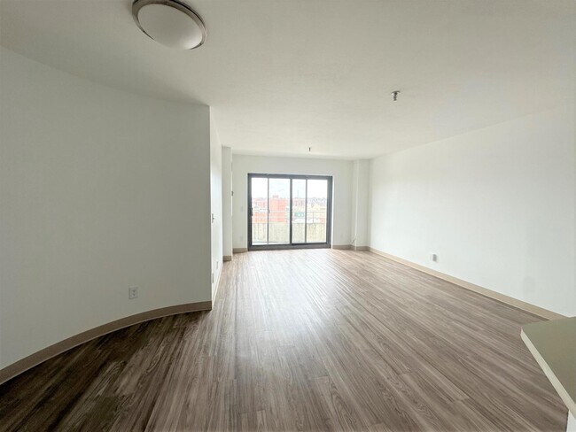 Foto del edificio - 74 Pleasant St