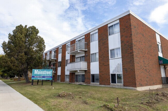 Building Photo - Capital Manor Apartments