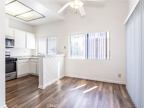 Foto del edificio - 18433 Hatteras St