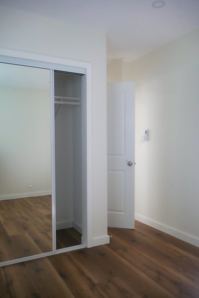 Foto del edificio - 1316 N Hollywood Way
