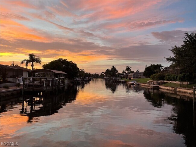 Building Photo - 4336 Coronado Pkwy