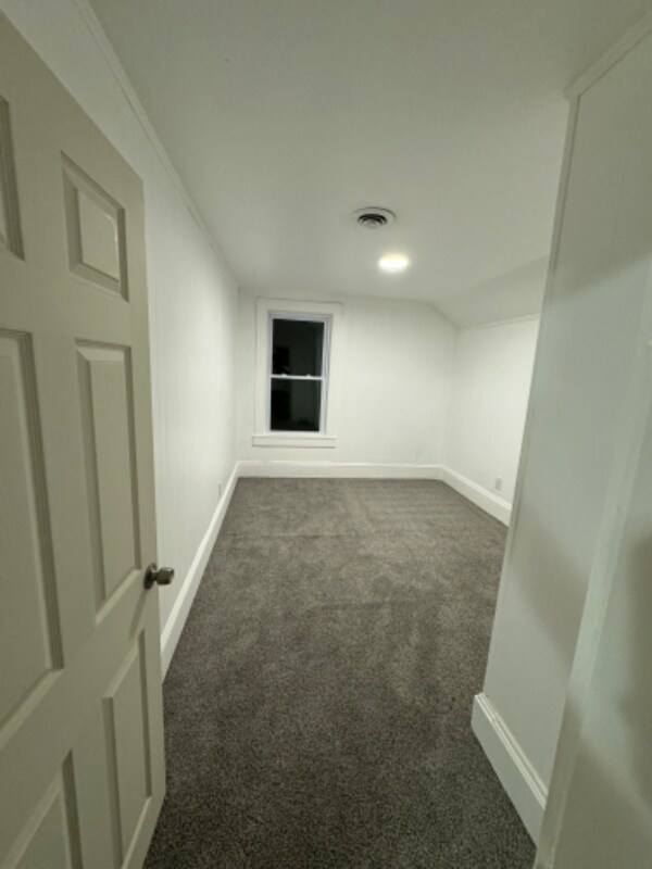 248 Broadway Unit 3, Haverhill, MA 01832 Room for Rent in Haverhill