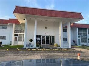 Building Photo - 4881 NW 22nd St