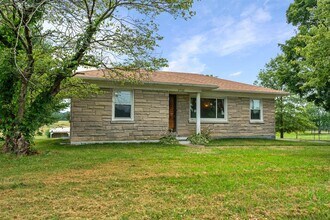 Building Photo - 2725 Rhodelia Rd