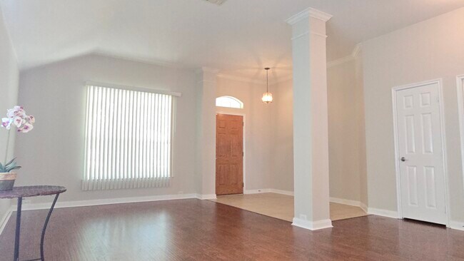 Foto del edificio - 6800 Oak Falls Dr