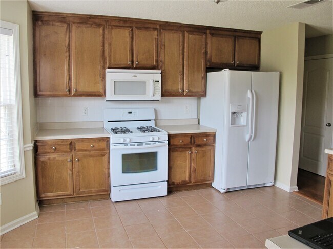 Foto del edificio - 6005 Buchanan Circle