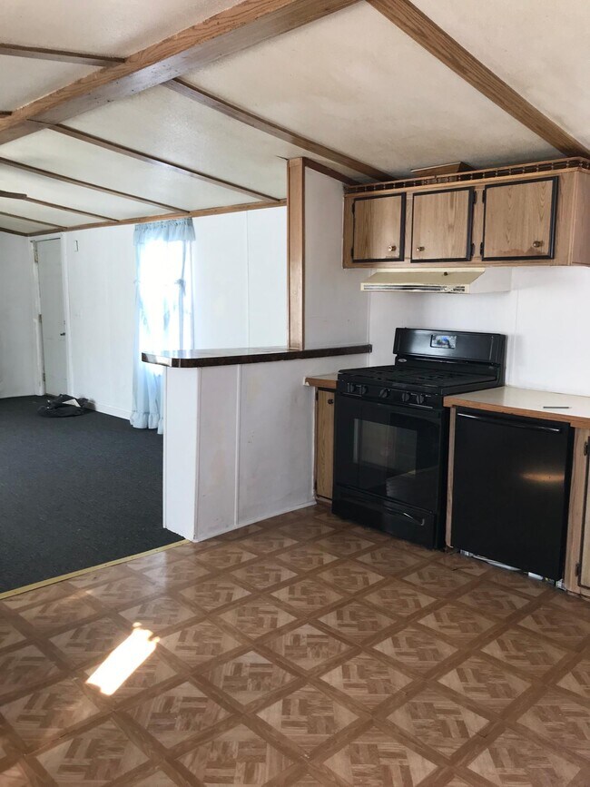 Foto del edificio - 2411 E Bear Lake Rd