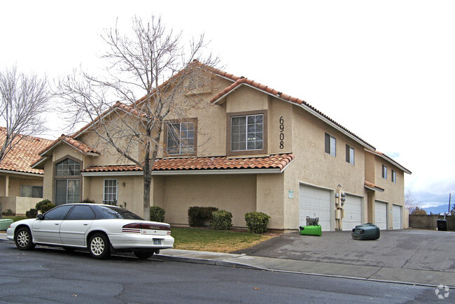 Rainbow Gardens Apartments Las Vegas Nv Apartments Com