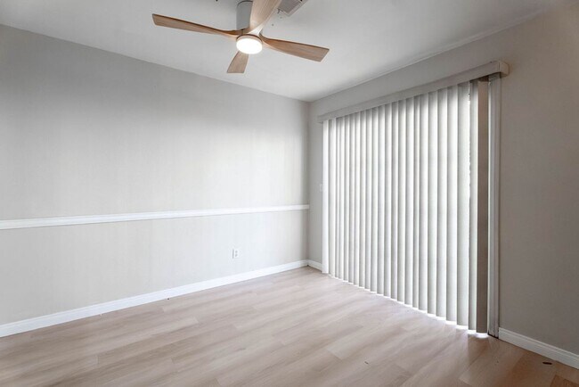 Building Photo - 8217 Diamond Star Ct