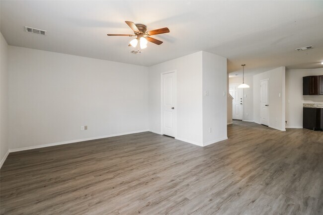 Foto del edificio - 13814 Forest Springs Ln