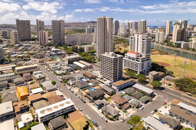 Aerial Photo - 2211 Lime St