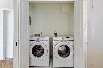 Building Photo - 5103 Austin St