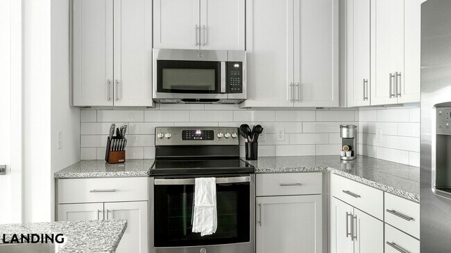 Building Photo - 2110 Birkhall St