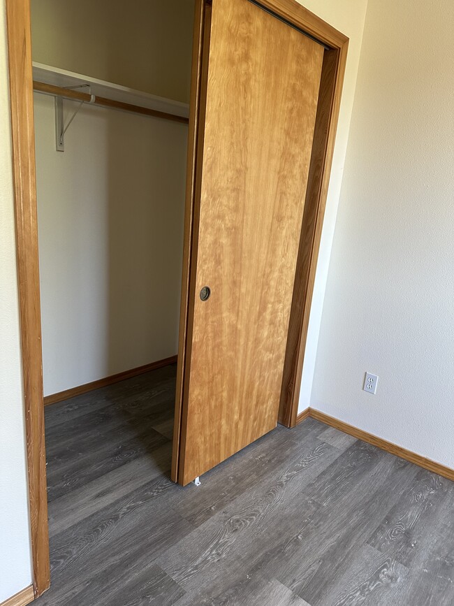 Foto del edificio - Upper Unit 2 Bedroom 1 Bath