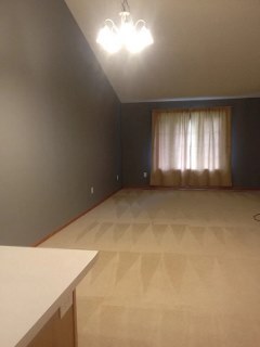 Sala de estar y comedor - 820 Matthew Drive