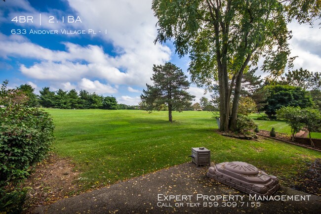 Foto del edificio - 633 Andover Village Pl