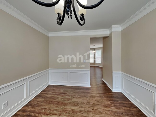 Foto del edificio - 7355 Sedgebrook Dr W