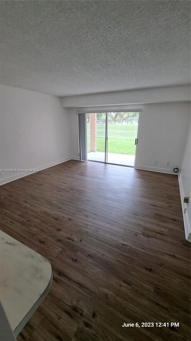 Foto del edificio - 15770 SW 106th Terrace