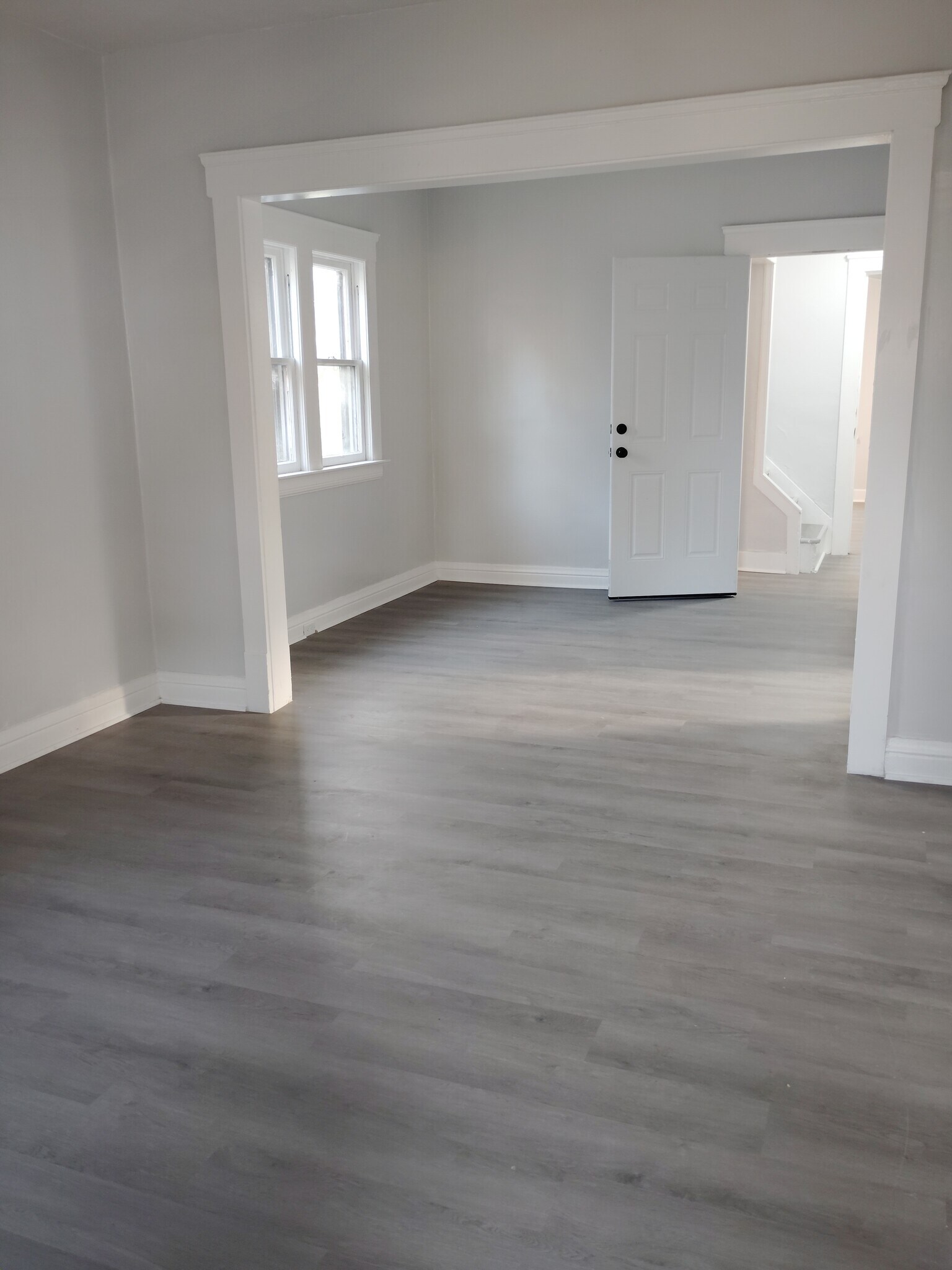 2215 Hood Ave Cleveland, OH 44109 – photo 5