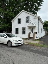 Building Photo - 24 Academy St