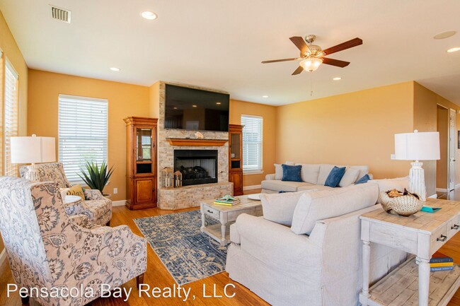 Building Photo - 4 br, 2.5 bath House - 5531 Casa Maria Lan...
