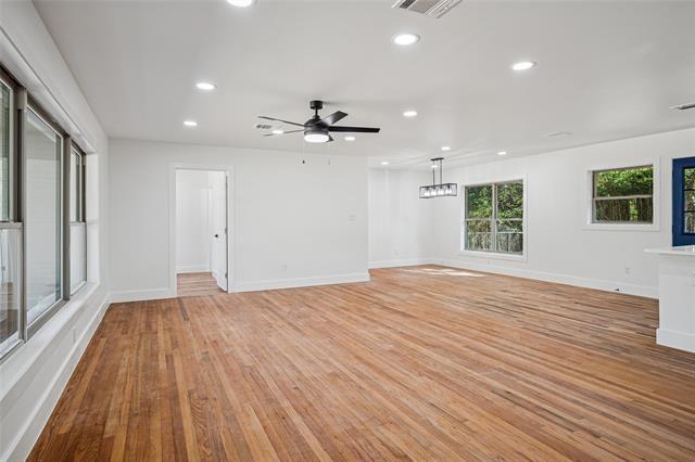 Foto del edificio - 9946 Kilarney Dr