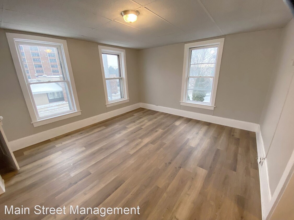 Building Photo - 2 br, 1 bath House - 531 1/2 N. Appleton St.