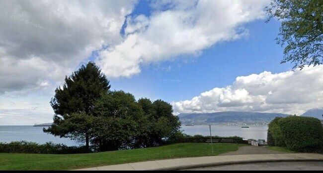 Point Grey Park - 1575 Trafalgar St