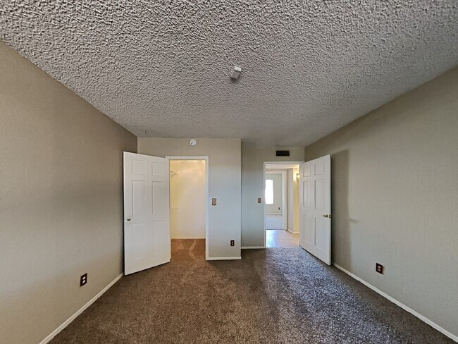 Foto del edificio - 3140 W Danbury Dr