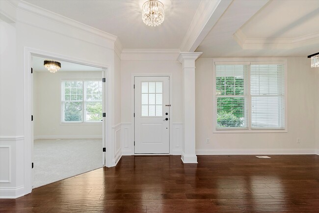 Building Photo - 10264 Normandy Way