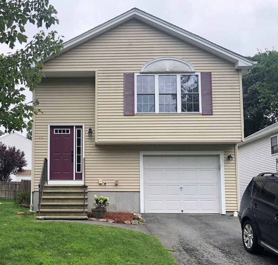 84 Weeks St, Cumberland, RI 02864 House Rental in Cumberland, RI