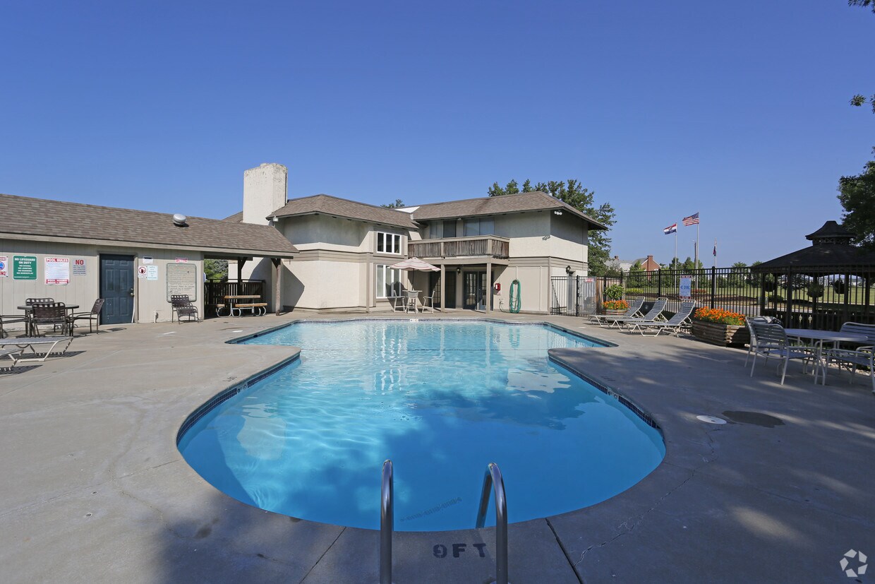 Wilshire Apartments Apartments in Liberty, MO